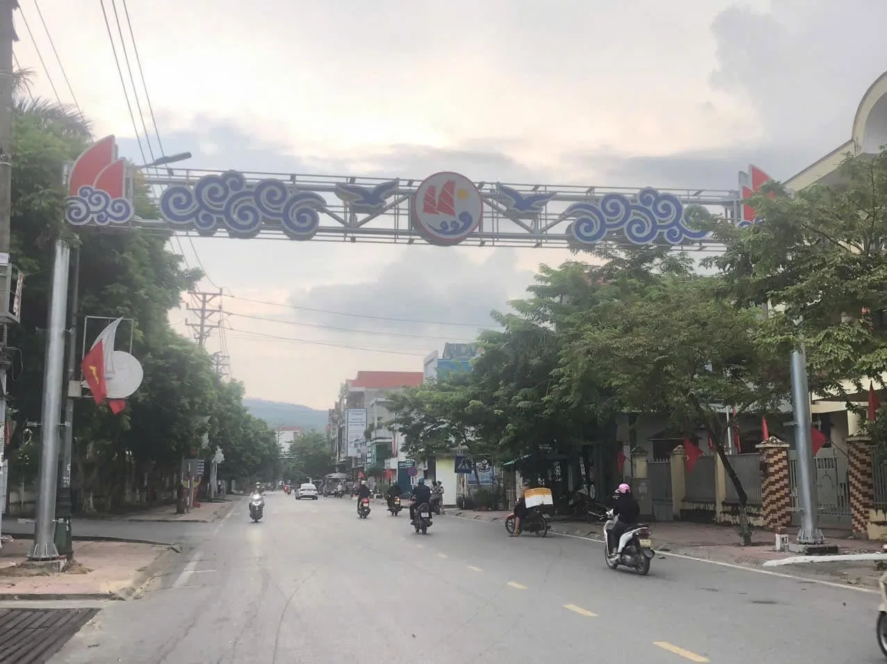 Công ty TNHH Đầu tư phát triển Công nghệ và Thương mại Vân Trường